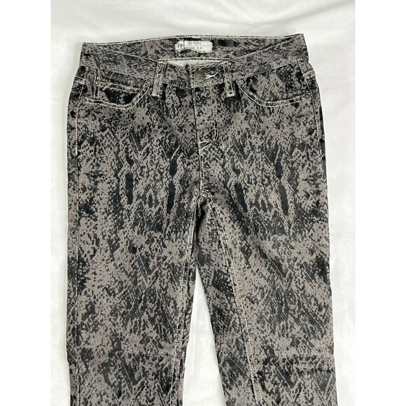 Free People High Rise Stretch Skinny Jeans Snake Print Size 26 Gray Black - Picture 2 of 7